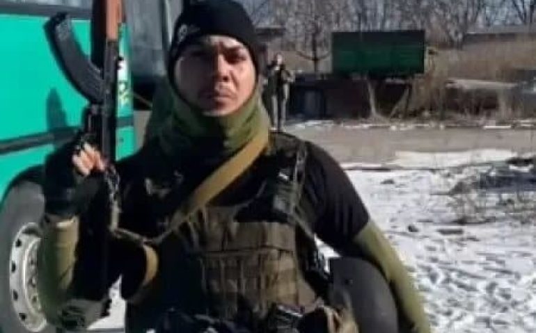 Ex-militar do exército brasileiro, o pernambucano Leanderson Paulino tem registrado ações de tropa na Ucrânia em seu perfil no Instagram
Imagem: Reprodução da internet