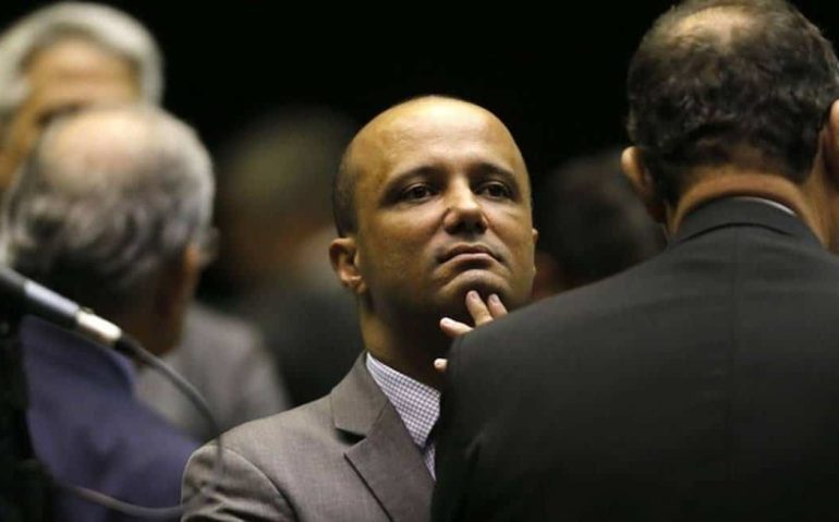 O líder do governo na Câmara, Major Vitor Hugo Foto: Jorge William | Agência O Globo