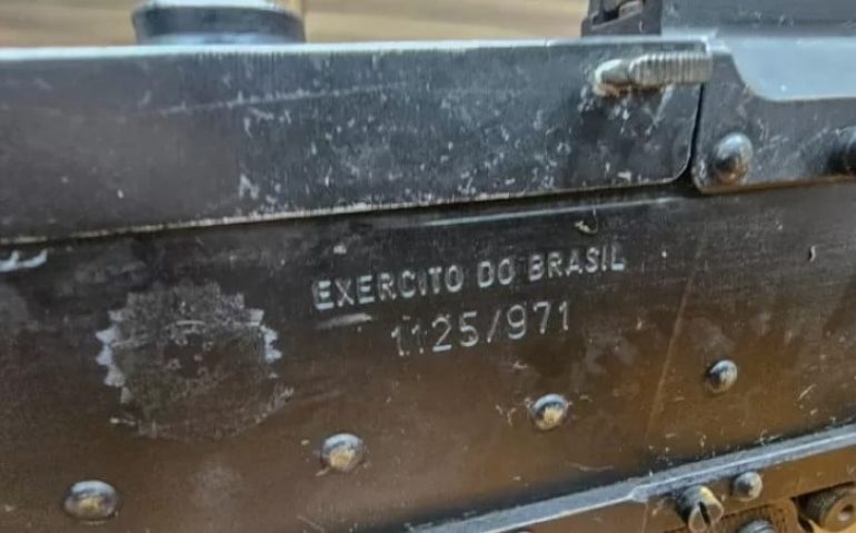 METRALHADORA APREENDIDA RJ