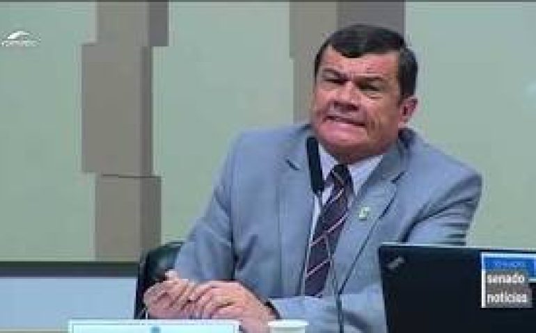 MINISTRO DA DEFESA NO SENADO