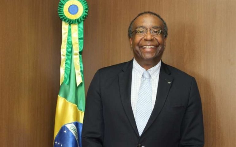Oficial da reserva da Marinha, Carlos Alberto Decotelli da Silva é o terceiro ministro da Educação no governo Bolsonaro
(foto: Governo Federal/Divulgação)