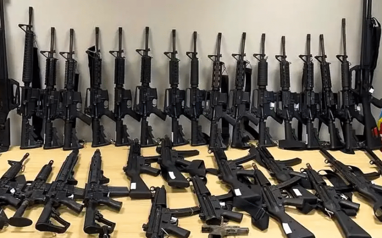 Entre 2019 e 2023, foram apreendidas 7 mil armas militares no SudesteFoto: Instituto Sou da Paz/DW