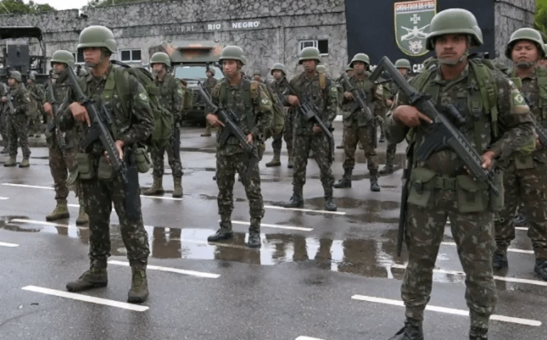 Militares do comando militar do Rio Negro