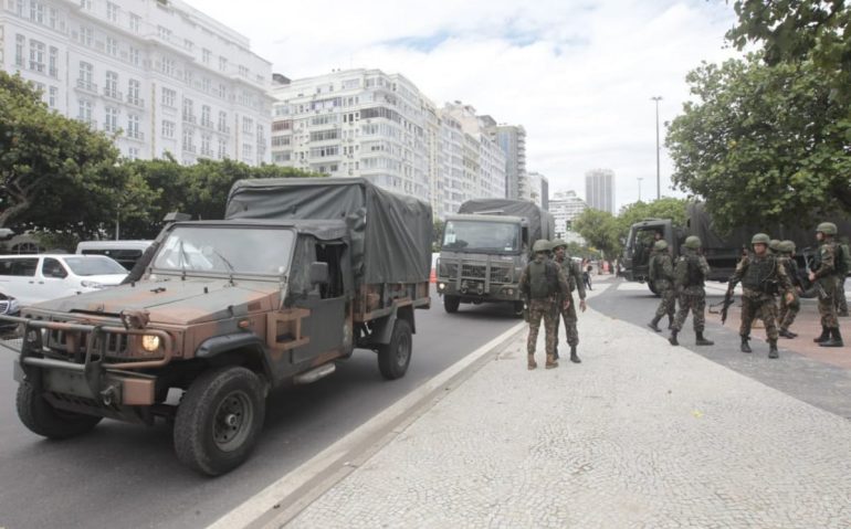 Avenida Atlântica, em Copacabana, está reforçada por militares do Exército
Reginaldo Pimenta / Agência O Dia