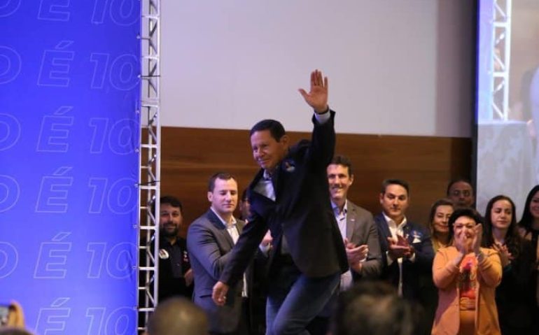 Vice-presidente (foto) vai concorrer na chapa de Onyx Lorenzoni
Elaine Martins / Divulgação