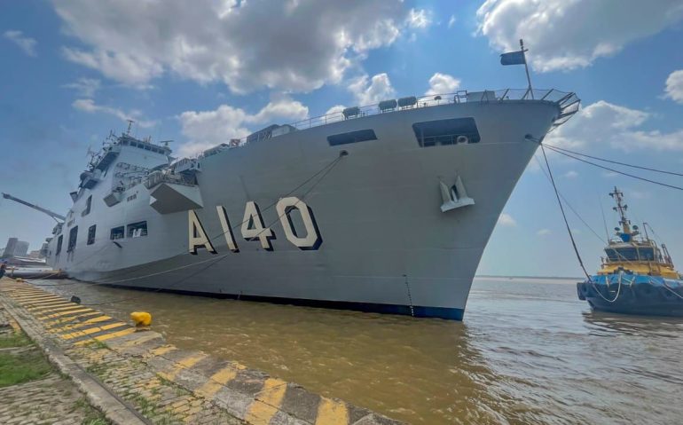 Navio -Aeródromo Atlântico
