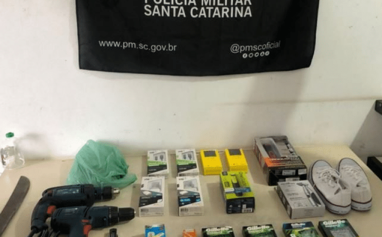 Objetos furtados por sargento e filho em SC