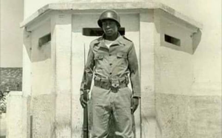PELÉ DE SERVIÇO