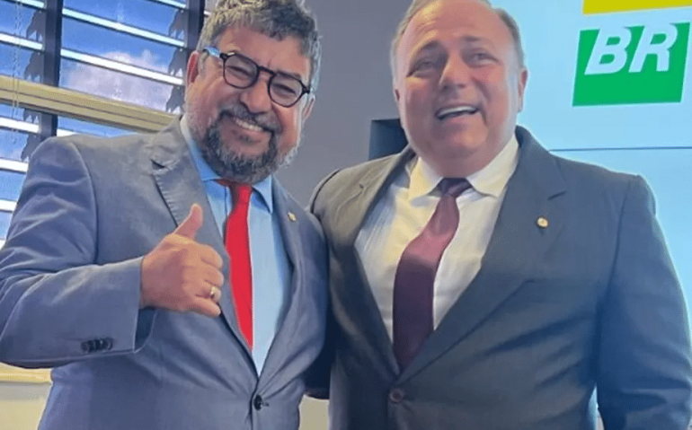 O deputado federal Washington Quaquá com o também deputado Eduardo Pazuello Reprodução/Instagram