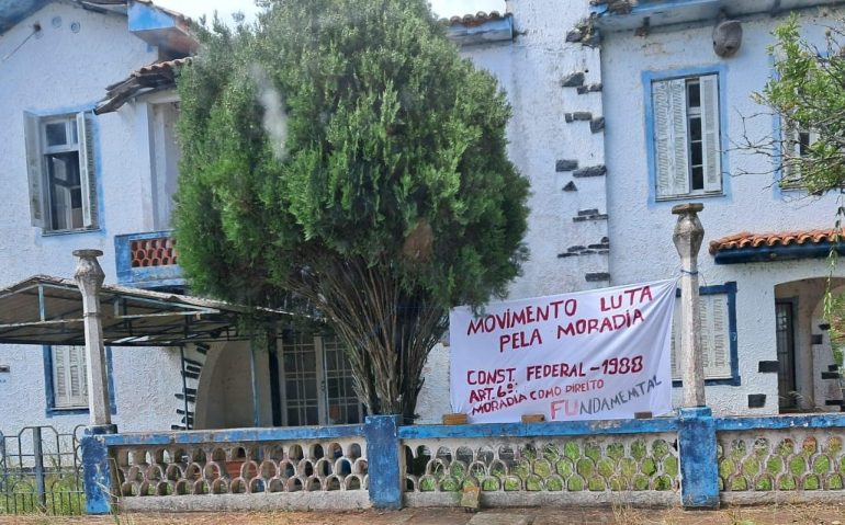 Indígenas invadiram prédio do antigo cassino dos oficiais do Arsenal (Imagem: João Carlos Fornari - General Câmara News)