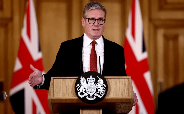 Primeiro-ministro do Reino Unido, Keir Starmer, durante entrevista coletiva em Londres  • 01/08/2024 Henry Nicholls/Pool via REUTERS