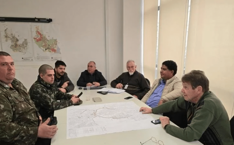 A pauta do encontro foi a preparação para o início do levantamento topográfico que será realizado pela corporação na região dos diques de São Leopoldo | Foto: Divulgação / Defesa Civil