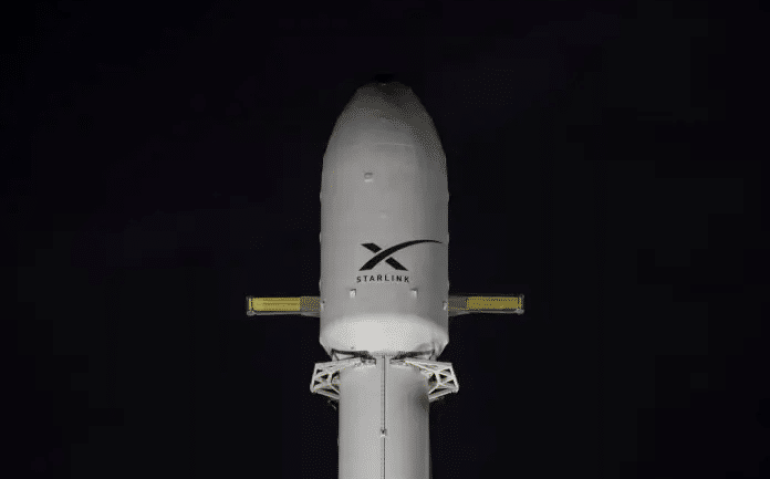 Falcon 9 com Starlinks. Foto: SpaceX