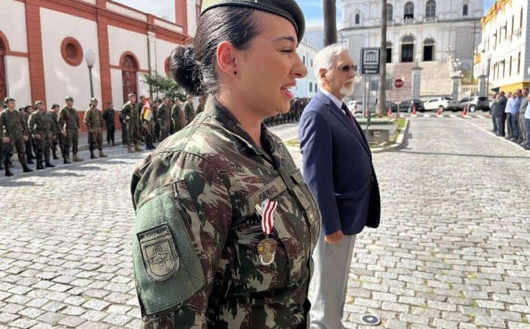 Sargento do Exército que salvou vida de bebê em Porto Alegre