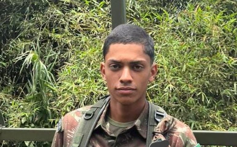 Marcos Muryllo de Sousa Costa era soldado da Bateria de Comando do Comando de Defesa Antiaérea em Guarujá, no litoral de São Paulo  (Reprodução redes sociais)