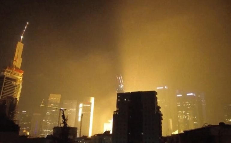 TEERÃ BOMBARDEADA