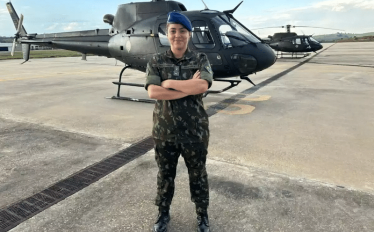 A Primeiro-Tenente Andrielly Mostavenco Gomes faleceu em acidente de trânsito, próximo a Caçapava (reprodução: redes sociais)