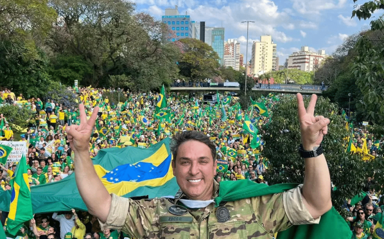 Tenente-Coronel Zucco (Republicanos) participou das manifestações a favor do presidente Jair Bolsonaro em Porto Alegre — Foto: Arquivo pessoal