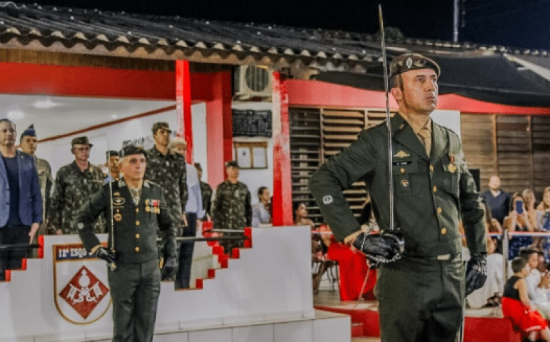 O Tenente-coronel Kleber Yanes (em estaque na fotoa) assume como primeiro comandante do 18º RCMec, em Boa Vista - RR - Reprodução: Instagram do 18 RCMec