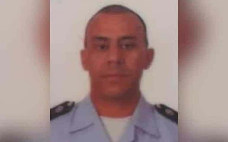 O tenente da Aeronáutica Cláudio Alexandre Cândido foi baleado durante assalto e morreu no hospital