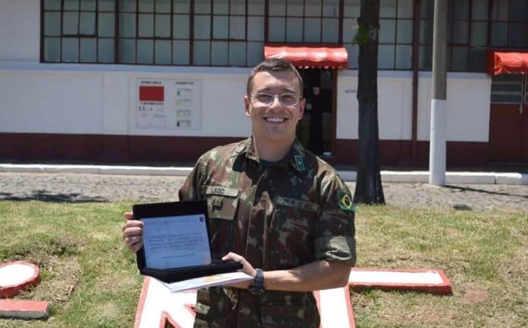 Dentista, o 1º tenente Felipe Borsa Lago morreu em setembro enquanto estava de serviço (Foto:Arquivo Pessoal -Reprodução)