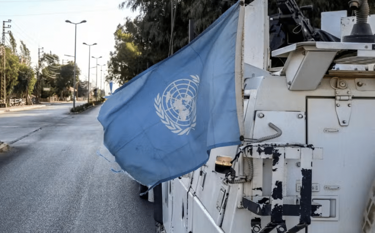 Veículo da Unifil, missão de paz da ONU no Líbano — Foto: AFP