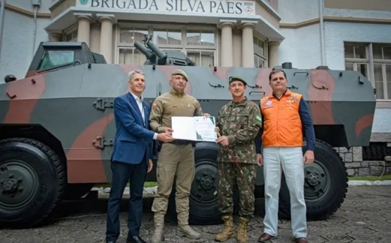 Entrega ocorreu na sede da 14ª Brigada de Infantaria Motorizada (Imagem: divulgação)