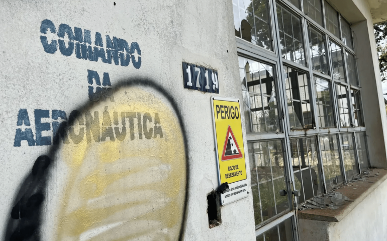 Vila militar está abandonada há mais de 40 anos (Pedro Marconi)