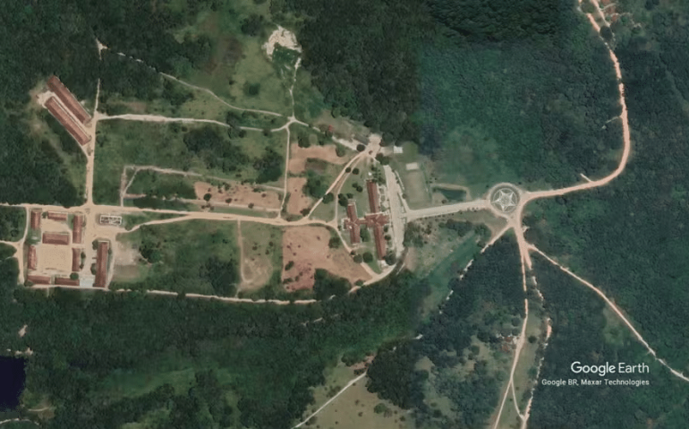 Local onde fica o Campo de Instrução Marechal Newton Cavalcanti, no Grande Recife — Foto: Reprodução/Google Earth