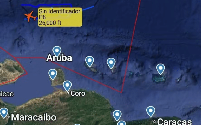 Aviões de vigilância americanos são vistos em missão perto do litoral da Venezuela — Foto: Reprodução