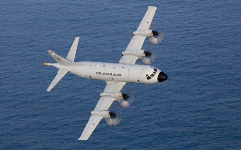 avião fab quadrimotor