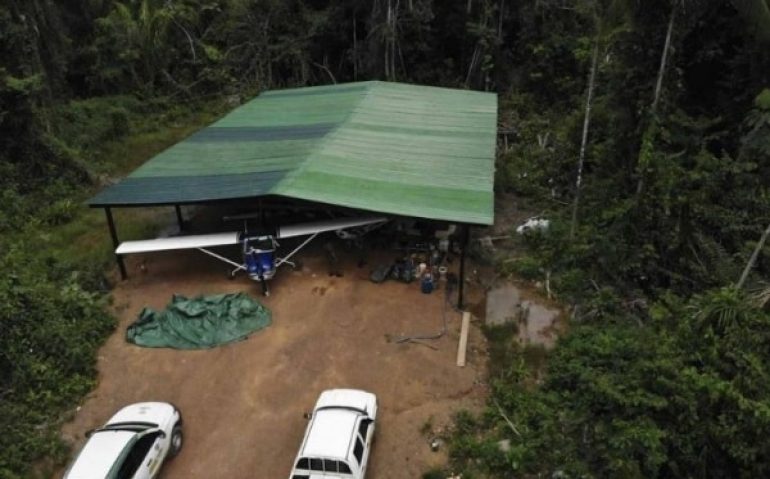 Exército apreende 4 aviões usados em garimpo ilegal na Terra Yanomami
FOTO: 1ª BDA INF SL