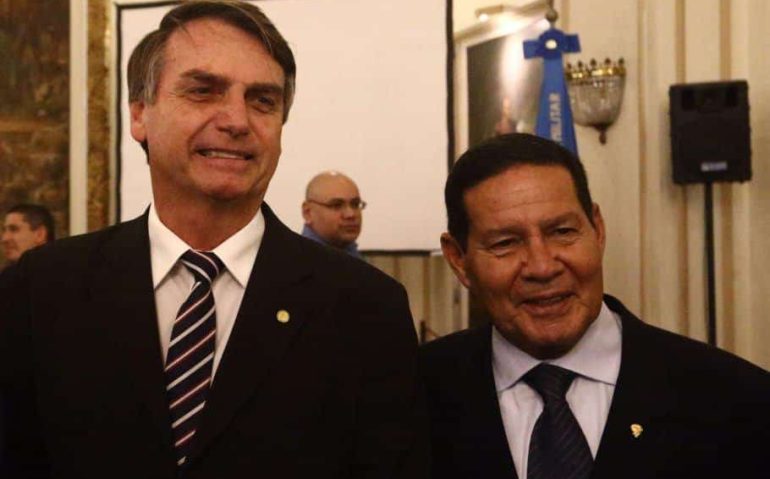 Bolsonaro e Mourão (Reprodução)