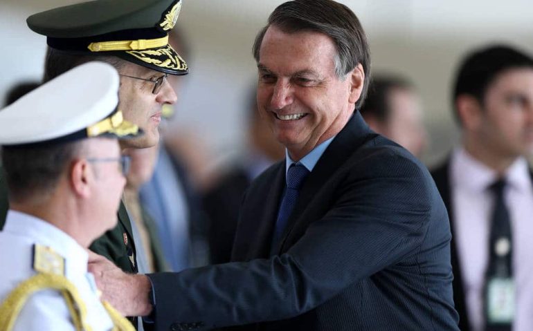 Jair Bolsonaro participa de cerimônia da Troca da Guarda do Palácio do Planalto - Pedro Ladeira