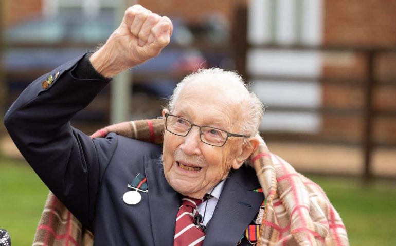 O veterano da Segunda Guerra Tom Moore (30.abr.2020)
Foto: Emma Sohl/Divulgação/Reuters