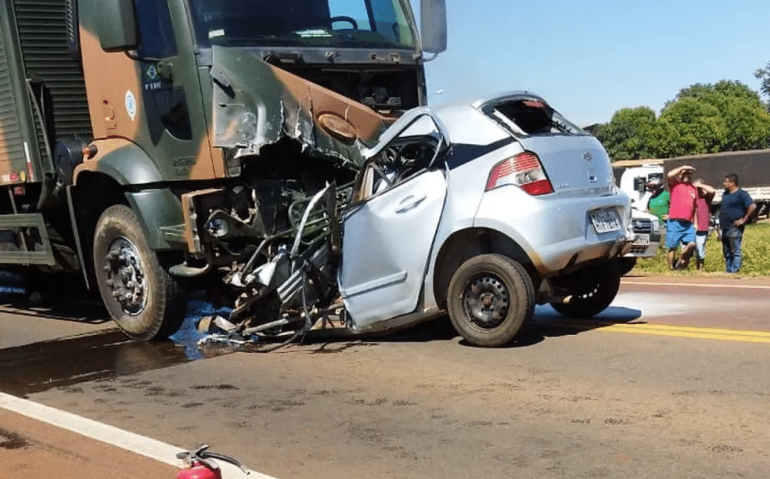 Acidente ocorreu no km 617 da BR-163, em São Gabriel do Oeste. — Foto: Redes sociais/Reprodução