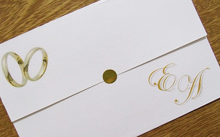 convite-aspen-branco-dourado-cozinha