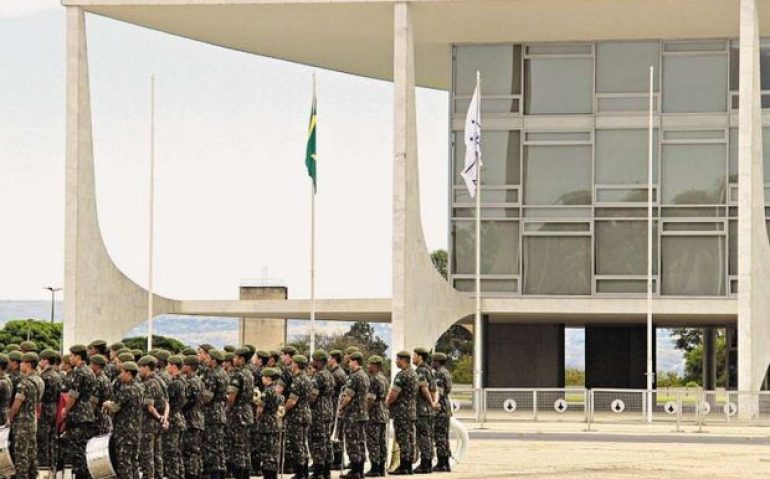 csm_militares_shutter_fa259cc91c