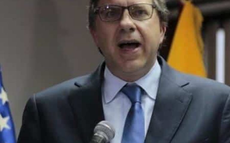 Todd Chapman, embaixador dos Estados Unidos no Brasil, publicou mensagem congratulando o Corpo de Fuzileiros Navais americano pelo aniversário de 245 anos
Imagem: NurPhoto via Getty Images
