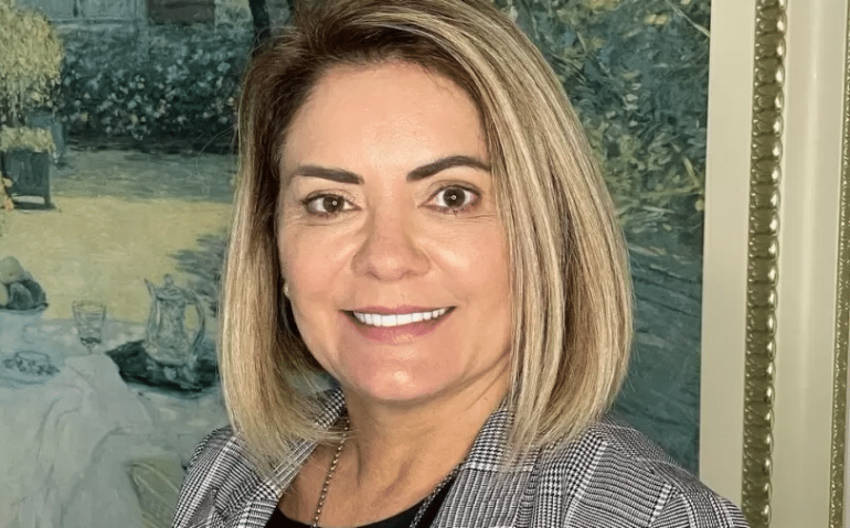 Ana Cristina do Valle, ex-mulher do presidente Jair Bolsonaro, em foto publicada no próprio Instagram
Imagem: Reprodução/Instagramer do presidente Jair Bolsonaro, em foto publicada no próprio Instagram
Imagem: Reprodução/Instagram