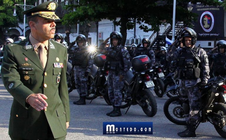 generalrichardinspecionandoPMRJ