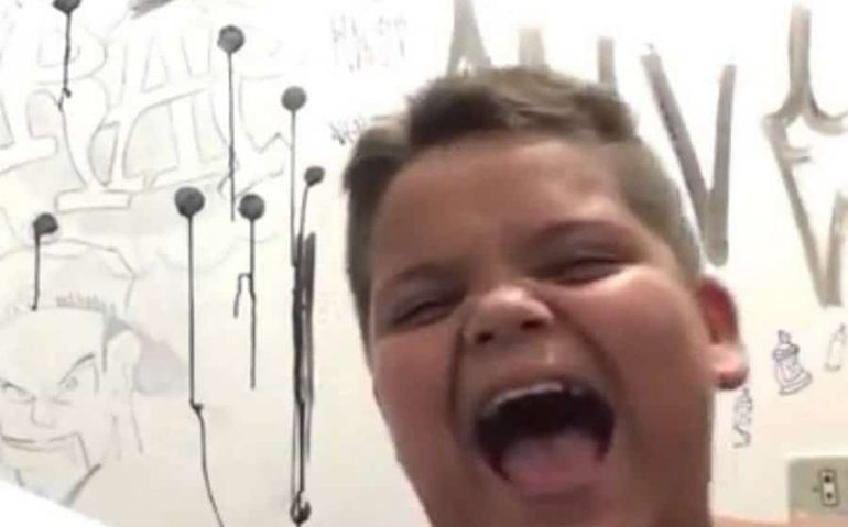 gordinho rindo