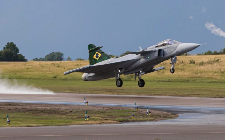 gripen primeiro voo na suécia