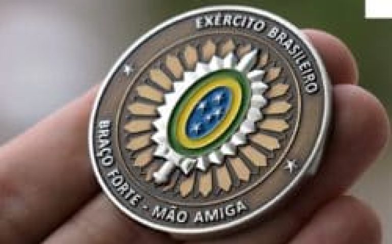 medalhão exército