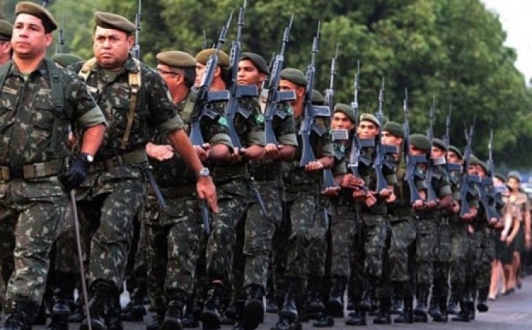 militares