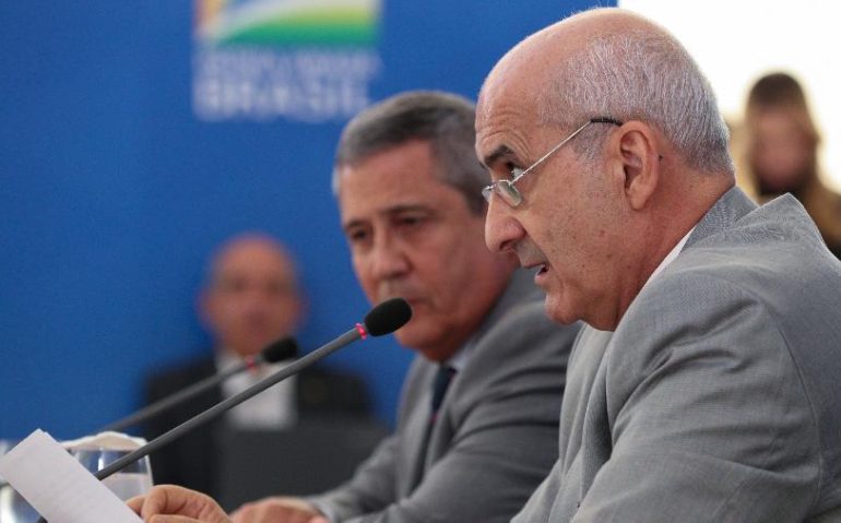 Ministros Luiz Eduardo Ramos e Walter de Souza Braga Netto
Imagem: Marcos Corrêa/Presidência da República