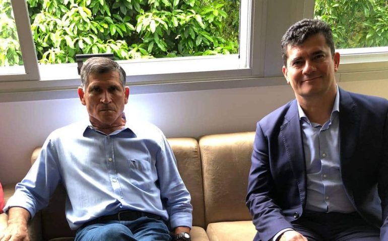 General Carlos Alberto Santos Cruz, ex-ministro da Secretaria de Governo, em encontro com Sergio Moro Foto: Divulgação