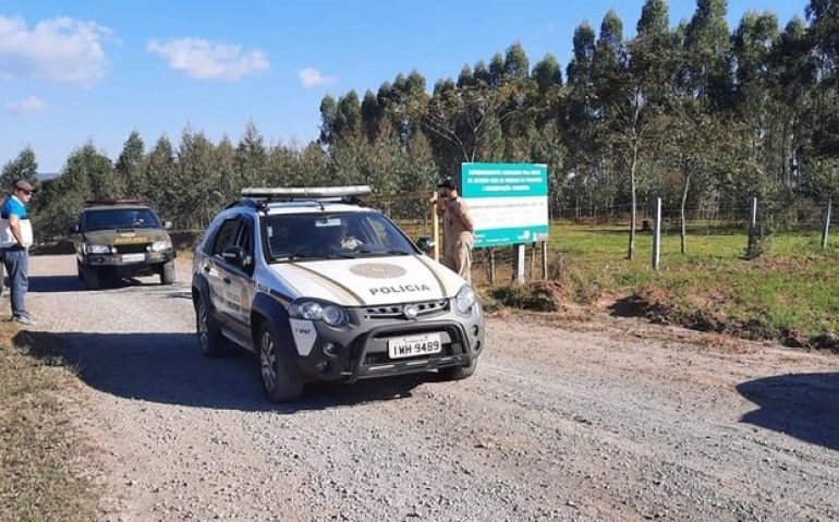 Material foi denotado em uma pedreira na área rural do município
Eduardo Cover Godinho / Rádio Aurora