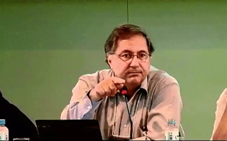 "Institucionalmente, estamos engatinhando no campo do debate parlamentar sobre os documentos de defesa nacional. É um exercício de construção de confiança mútua"