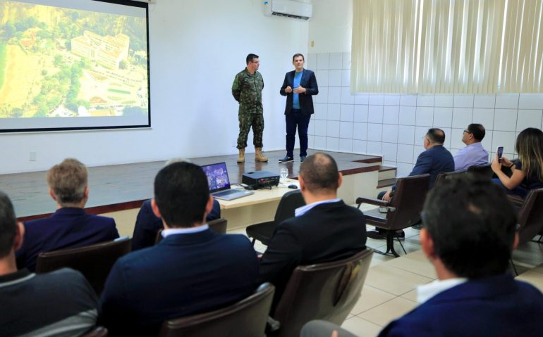 reunião campus do IME em Manaus